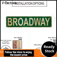 V-ELECTRONIC แผ่นเหล็กชุบดีบุก ลาย broadway Street Sign 164นิ้วค่ะ สีเขียวอ่อน ภาพวาดติดผนังย้อนยุคทำจากดีบุก ประณีตประณีตประณีต การตกแต่งผนัง ภาพวาดดีบุกตกแต่งบ้าน บาร์บาร์บาร์