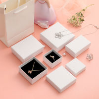 Leather Pattern Jewelry Box with Sponge Pure White Gift Bag Paper Box Elegant Necklace Earrings Case QC7311709