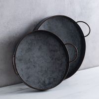 European Retro Round Iron Plate with Handle Metal Vintage Bread Tray Home Decoration Garden Restaurant Table Photographing Baking Trays  Pans