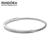 Pandora Silver closed bangle with CZ เครื่องประดับ สร้อยข้อมือ สีเงิน เงิน สร้อยข้อมือสีเงิน สร้อยข้อมือเงิน ชาร์ม สร้อยข้อมือแบบชาร์ม สร้อยข้อมือใส่ชาร์ม สร้อยข้อมือแพนดอร่า แพนดอร่า