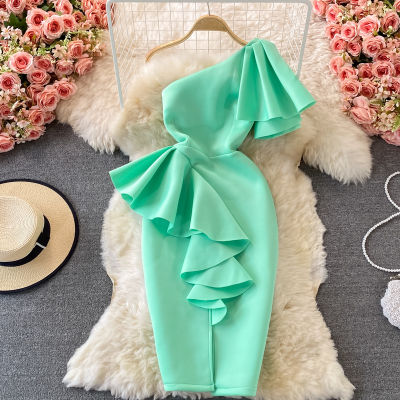 Light Luxury Ladies High-end Three-dimensional Ruffled Shoulder Gorgeous Small Dress Ladies Slim and Comfortable Temperament Off-shoulder Split Dress 2022