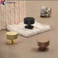 KESHE Knurled ลูกบิดตู้เก็บของ อะลูมิเนียมอัลลอยด์ การออกแบบหลุมเดียว มือจับประตูลิ้นชัก ทันสมัยและทันสมัย กลมกลมๆ ที่จับประตูมือ บ้านในบ้าน