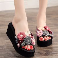 a flip flops female wears outside the sweet flowers summer of sea sponge fashion beach slippers wedges platform sandals