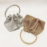 ส่งฟรี!!! กระเป๋า Crystal Bucket with Crossbody Bag กระเป๋าแฟชั่น กระเป๋าสะพาย กระเป๋าสะพายผญ กระเป๋าถือสวยๆ งานคุณภาพ ทรงสวยมาก พรีเมียม ขายดี ออกง