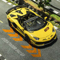 1:24 Scale Lamborghini SVJ 63รถโลหะผสมรุ่น Light &amp; เสียงประกอบรถ Diecast ของเล่นสำหรับของขวัญวันเกิดเด็กชายชุดของเล่นรถและที่จอดรถ