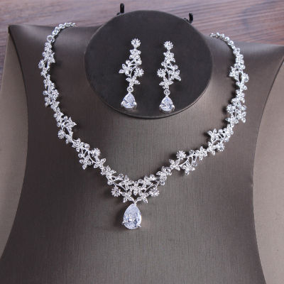 ชุดต่างหูสร้อยคอเพทายสวยงาม สร้อยคอหญิงโมริ เครื่องประดับแต่งงานเจ้าสาว เครื่องประดับชุดราตรีงานแต่งงาน Fashion Chain Necklaces