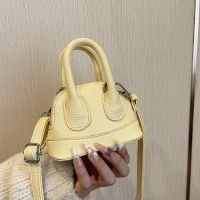 [COD] This years popular bag female 2023 summer new trendy personality ins Messenger of texture