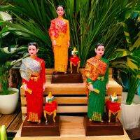 (มูพารวย)พระนางสุนันทา หรือพระนางเรือล่ม รูปหล่อบูชา งานลงสีสวย เนื้อเรซิ่น ขนาดกว้าง 4 นิ้ว สูง 30 ซม ชาเสริมอำนาจบารมี *คละสี*