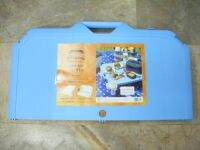 โต๊ะปิคนิคญี่ปุ่น PICGENE NATURAL  พับได้ สีฟ้า ขนาดเวลาพับ 63*35 ซม. รุ่นHANDY TABLE