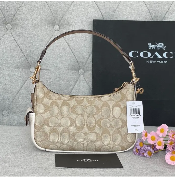 Guaranteed Authentic Coach Pennie Shoulder Bag 25 In Signature Canvas