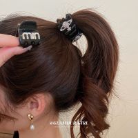 [COD] and Korean ins diamond-encrusted letters trapezoidal hair clip side bangs broken simple fashion accessories