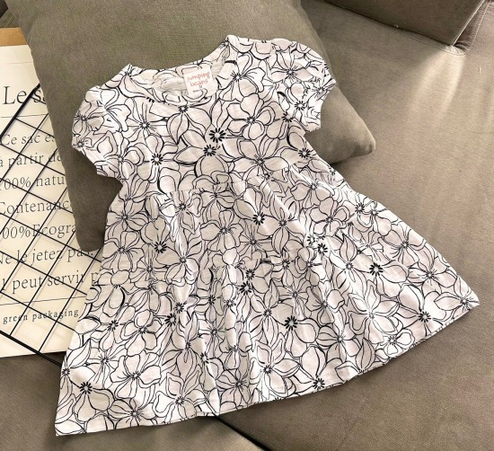 Váy hè cho bé gái thiết kế 2 dây bản to có 2 túi phía trước, váy hoa đóng  cúc cho bé 3 -8 tuổi | Lazada.vn