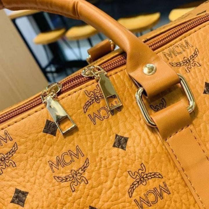 กระเป๋าเดินทาง-mcm-หนัง-pu-งานดีมากๆๆ-ขอบอก-ใบใหญ่ใส่เสื้อผ้า-ของใช้-ใบเดียวจบ-ขนาด-47-30-20-cm