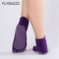 1 Pair Women Professional Toeless Yoga Socks Open Toe Peep Toe Yoga Socks Girls Anti-Slip Silicon Half Five Fingers Cotton Socks