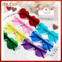 MUBAI ทันสมัยและทันสมัย เลนส์ไล่ระดับสี สีสันสดใส ที่บังแดด แว่นตารูปหัวใจ แว่นตากันแดดรูปหัวใจ แว่นกันแดดสำหรับงานเลี้ยง