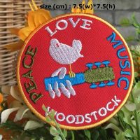 Woodstock ดนตรี สันติภาพ ตัวรีดติดเสื้อ อาร์มรีด อาร์มปัก ตกแต่งเสื้อผ้า หมวก กระเป๋า แจ๊คเก็ตยีนส์ Hipster Embroidered Iron on Patch