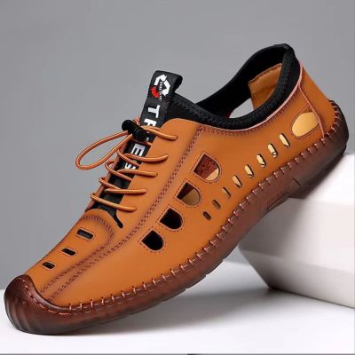 New style รองเท้าลำลองสำหรับธุรกิจพื้นเอ็นวัว 2023 รองเท้าผู้ชายใหม่รองเท้าหนังรองเท้าแตะรองเท้ารูรองเท้าชายหาดฤดูร้อนรองเท้ากลวง