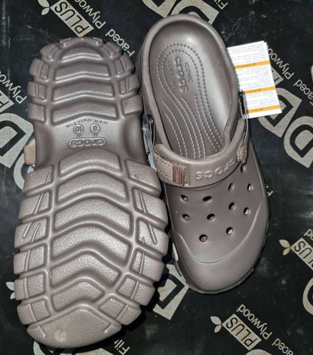 รองเท้า-crocs-clog-band-หิ้วนอก-ถูกกว่า-shop-สินค้าพร้อมจัดส่งจากไทย