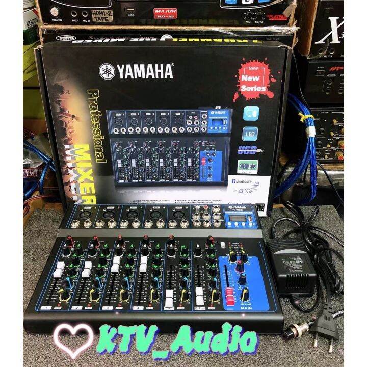 Yamaha F7USBBLK 7 Channel Professional Mixer MP3 player with USB port