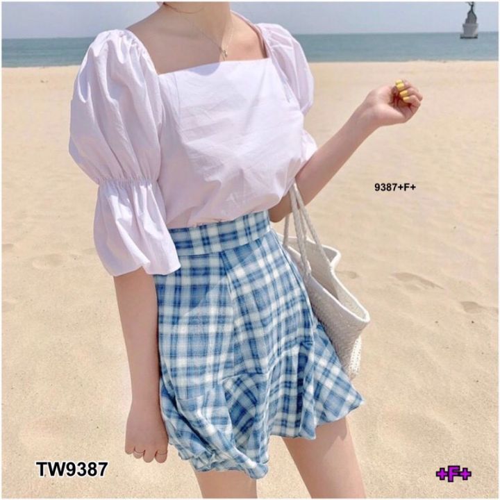 tw9387-set-2-ชิ้น-เสื้อคอเหลี่ยมแขนตุ๊กตาแต่งสายผูกหลัง-มาพร้อมกระโปรงผ้าทอลายสก็อต