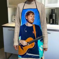 ผ้ากันเปื้อน Ed Sheeran สำหรับสุภาพสตรีผ้ากันเปื้อนครัว Oxford ผ้าทำความสะอาด Pinafore อุปกรณ์ทำอาหารในครัวเรือนผ้ากันเปื้อน 0918