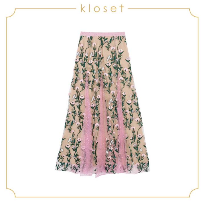 kloset-flaral-lace-long-skirt-ss18-s006-เสื้อผ้าผู้หญิง-เสื้อผ้าแฟชั่น-กระโปรงแฟชั่น-กระโปรงยาว-กระโปรงผ้าปัก
