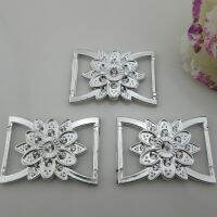 10pcs Flower Rhinestone Plastic Wedding Invitation Decorative Buckle 26mm Belts