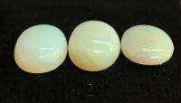 5.73cts รูปไข่ 3pcs 10x8mm 100% ธรรมชาติ cabochon opal