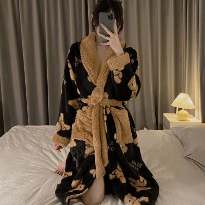 Lapel Robe พิมพ์ Nightgown ชุดนอนแขนยาวเสื้อผ้า Coral Flannel เสื้อคลุมอาบน้ำ Morning Gown Cardigan Kimono