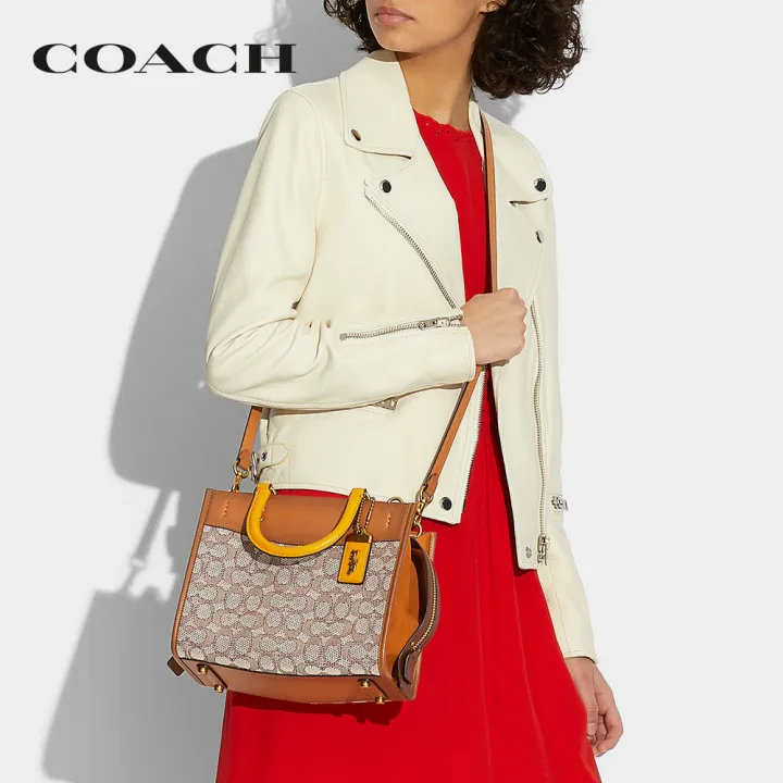 coach-กระเป๋าถือผู้หญิงรุ่น-rogue-25-in-signature-textile-jacquard-สีน้ำตาล-c6444-b4ta7