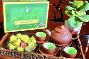 Kẹo Dừa Mềm Dẻo nguyên chất Cocofarm vị Lá Dứa hộp 400g