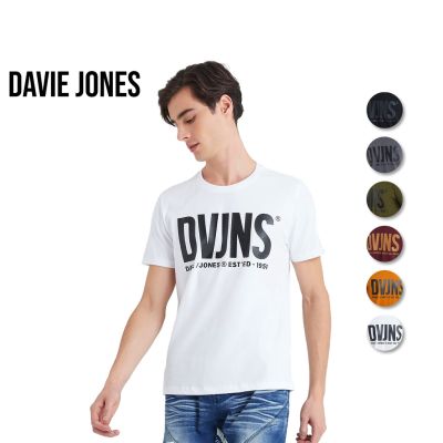 DSL001 เสื้อยืดผู้ชาย DAVIE JONES เสื้อยืดพิมพ์ลายโลโก้ สีขาว สีดำ สีน้ำตาล สีเขียว สีเทา  Logo Print T-Shirt LG0034WH BK MA BR GR CD เสื้อผู้ชายเท่ๆ เสื้อผู้ชายวัยรุ่น