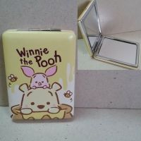 กระจกพับ สำหรับพกพา ด้านหลังเป็นสีพื้น ลาย Pooh พูห์ ขนาด 5.5x7.5 cm