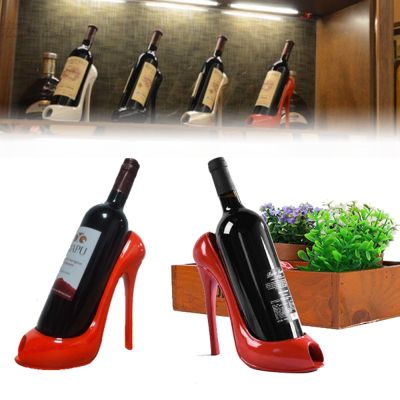 XIEGK 1ชิ้นค่ะ สร้างสรรค์และสร้างสรรค์ รองเท้าส้นสูง ตกแต่งด้วยการตกแต่ง มีสไตล์ ชั้นวางไวน์ ที่วางขวดไวน์ ขาตั้งขวดไวน์ เครื่องประดับสำหรับตกแต่ง