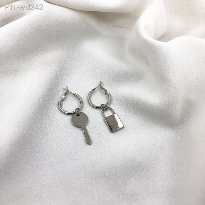 Asymmetric cold wind key lock earrings women wholesale