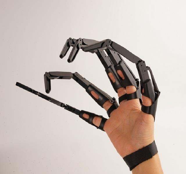 cc-tricky-gloves-mechanical-costume-claw-props-hand-articulated-kid-adult