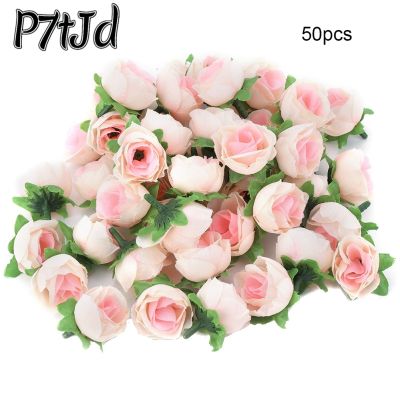 [P7tJd] 50ชิ้นดอกโบตั๋นประดิษฐ์เรยอน,ดอกไม้สวมศีรษะดอกเบญจมาศลูกเล็กแชมเปญ Carnation ขนาดเล็ก