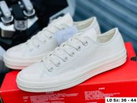 รองเท้า Converse All Star ของใหม่100% พร้อมกล่อง ป้ายครบไซส์ สินค้าถ่ายจากงานจริง  ใส่ได้ทั้งชายและหญิง ใส่สบายพร้อมจัดส่ง