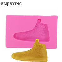 M0769 Fondant Silicone Molds Leisure sport Style Shoes Decorated Chocolate Mold Candy Fondant Cake tools Bread Cake  Cookie Accessories