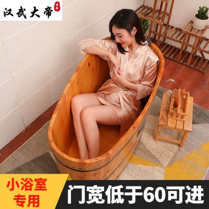 huae54636639-small-bathroom-cedar-wooden-barrel-bath-tub-apartment-adult-children-solid