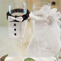 【CW】 2Pcs/Lot Wedding Bride Groom Wine Cups Glass Bottles Cover decoration Events Ornaments