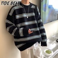 TIDE BEAR เสื้อกันหนาวผู้ชายแขนยาวเสื้อสเวตเตอร์คู่แบบลำลองคอกลมหลวมเสื้อกันหนาวลายทางสไตล์คนขี้เกียจสไตล์หลวมผู้ชาย