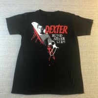 เสื้อยืด4XL 6XL 5XL เด็กซ์เตอร์ Blood Never Lies เสื้อยืดผู้ชายผ้าฝ้ายสีดำเพิ่มขนาดขนาดเล็กของขวัญที่ดีที่สุด