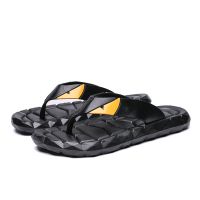 C++2020 [SCL][Size:37-46 ]Mans Sandal Selipar Lelaki Casual Soft-Bottom Little Monster Rubber Sandals Outdoor Beach