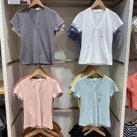 UNIQLO เสื้อยืดแขนสั้นคอวีเส้นด้ายทอวันเดียวสำหรับการพักผ่อนที่บ้านในฤดูร้อนของโจ๊กเกอร์แบบใหม่เสื้อยืด Y456005 Frock J.lindeberg DESCENTE Pergates ANEW Footแก๊ง Joymaluniqlo