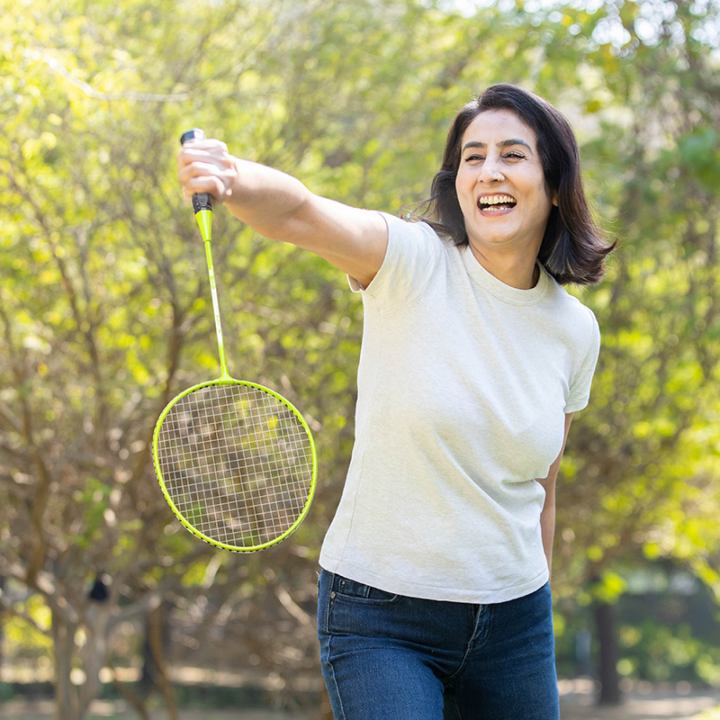 ไม้แบดมินตัน-ชุดแบดมินตัน-ไม้แบดแพ็คคู่-อุปกรณ์กีฬา-badminton-racket-พร้อมกระเป๋าพกพา-แถมฟรีลูกแบด-ด้ามจับกันลื่น-จับมั่นคง-ถนัดมือ-kujiru