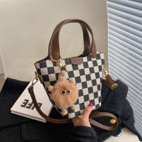 Popular Small Bag For Women Wholesale New Fashion Portable Shoulder Bag Casual Cool Trendy Checked Bucket Bag