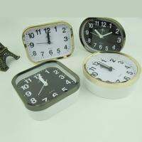 นาฬิกาตั้งโต๊ะแฟชั่นนาฬิกาตั้งโต๊ะขนาดกะทัดรัด Electroplating Frame Mini Quartz ข้างเตียง Beep Alarm Timekeeping