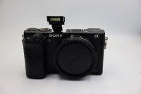Sony A6000 โฟกัสอัตโนมัติเร็วกว่า DSLR ถ่ายได้ดีขึ้นด้วย α6000 ที่ให้สุดยอดคุณภาพ 24 MP, โฟกัสอัตโนมัติที่เร็ว และพกพาแสนสะดวก บวกกับ OLED Tru-Finder™