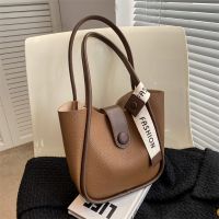 [COD] texture bag women 2022 new trendy simple retro womens casual bucket